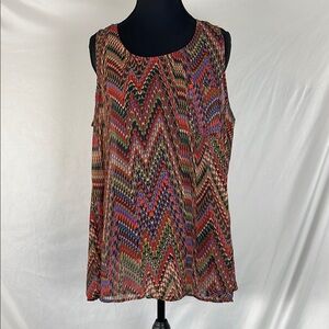 Bobeau Lightweight Chevron Patterned Sleeveless Top